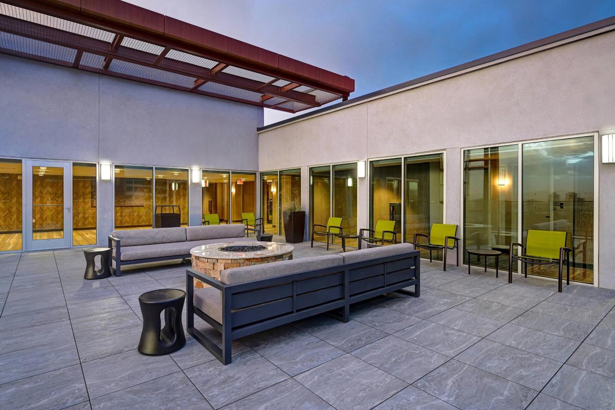 Springhill Suites By Marriott Albuquerque University Area Екстер'єр фото