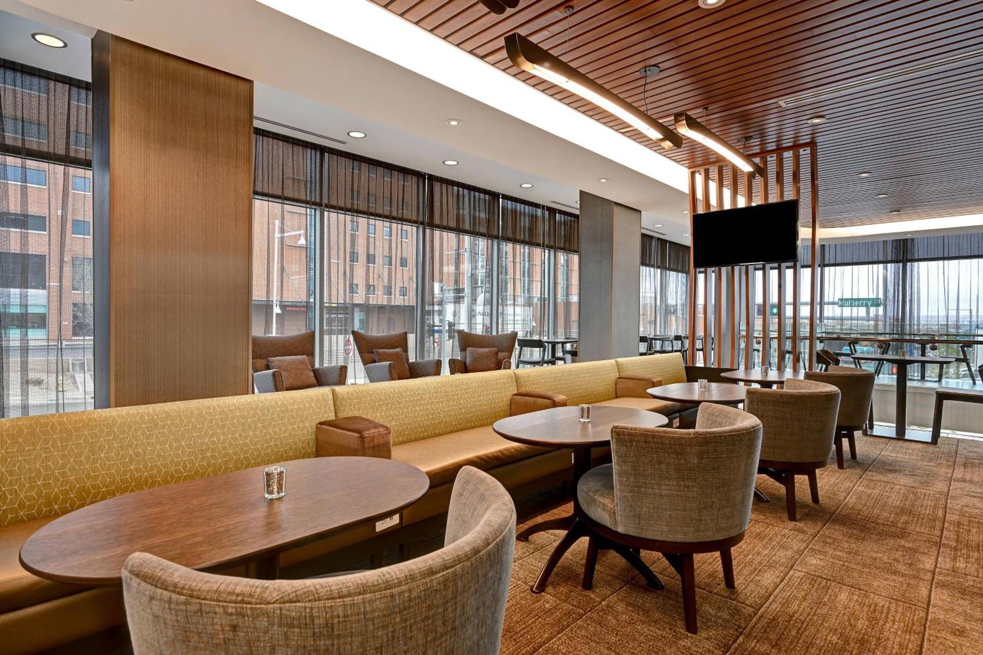Springhill Suites By Marriott Albuquerque University Area Екстер'єр фото